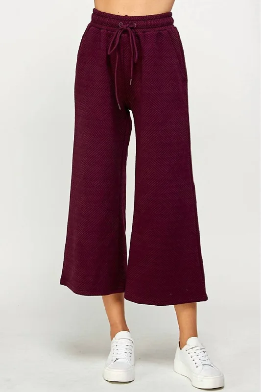 Textured Cropped Wide Pant In Burgundy