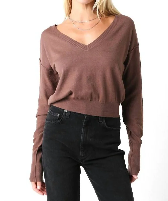 Loren V Neck Sweater In Brown