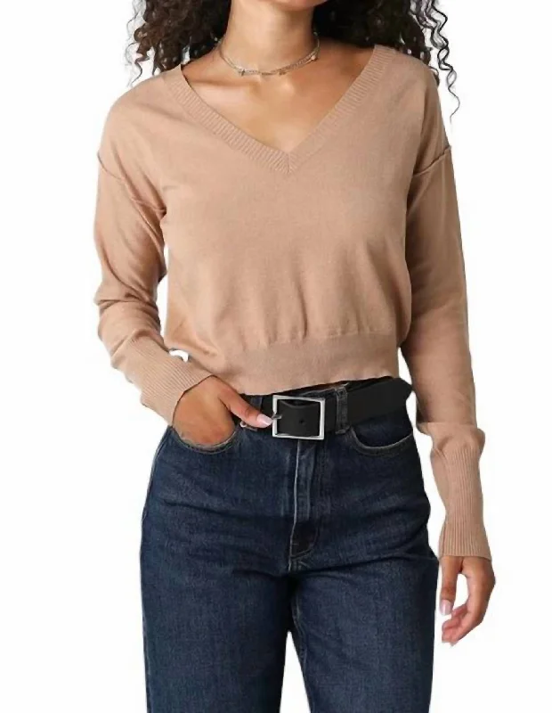 Loren V Neck Sweater In Latte